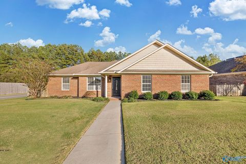 Photo of 2614 NW Park Avenue, Hartselle, AL 35640 (MLS # 21902356) Photo of 2614 NW Park Avenue, Hartselle, AL 35640 (MLS # 21902356)