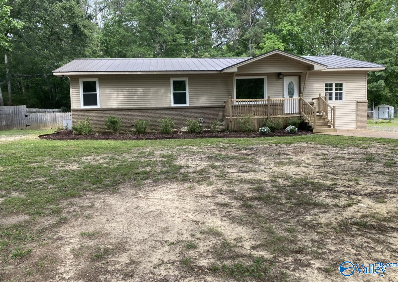 230 Hampton Road, Hartselle, Alabama image 2