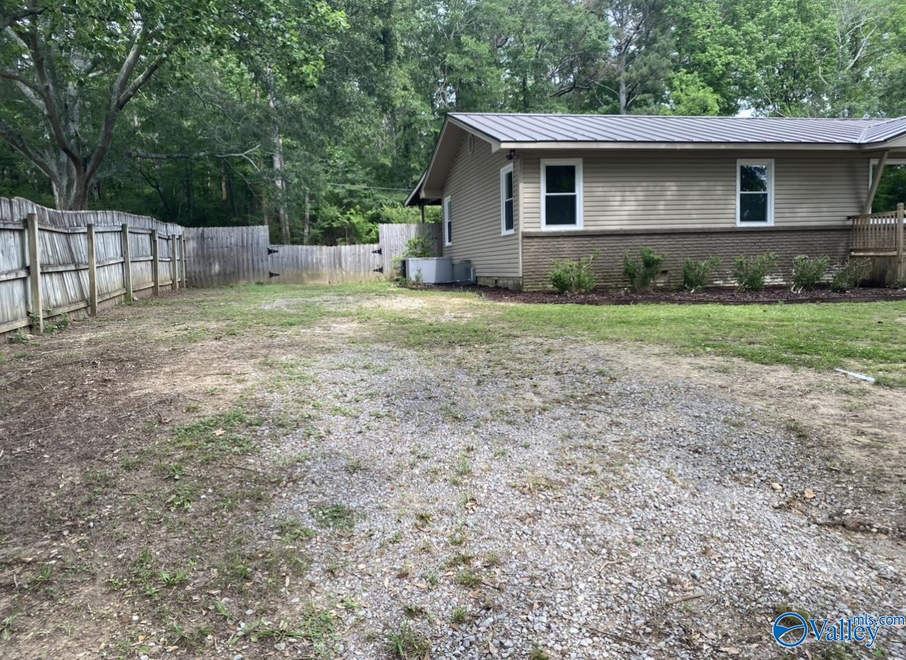 230 Hampton Road, Hartselle, Alabama image 4