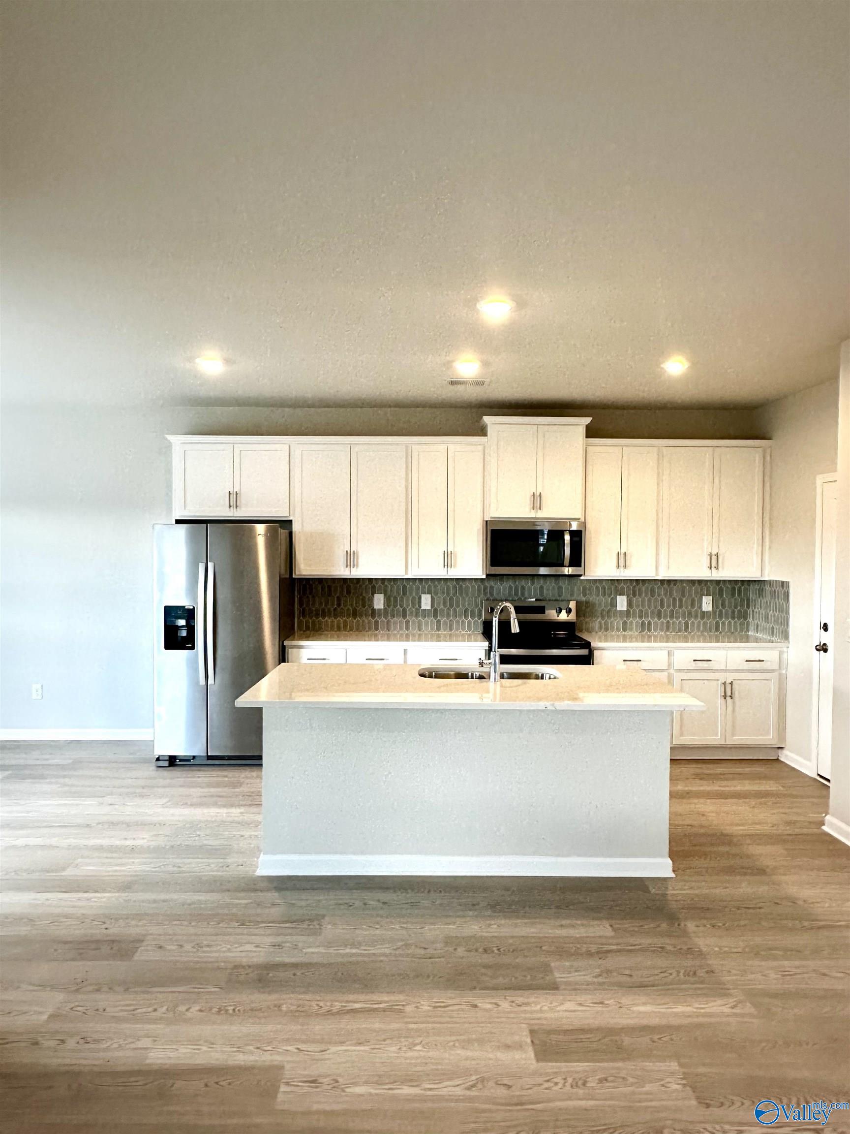 8141 Huspa Avenue, Madison, Alabama image 3