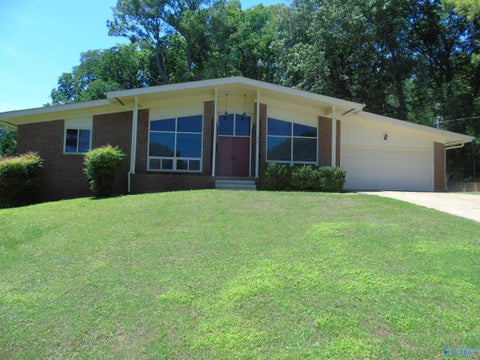 Homes For Sale - 1929 Rosalie Ridge Drive<br/> Madison County, Huntsville, AL 35811