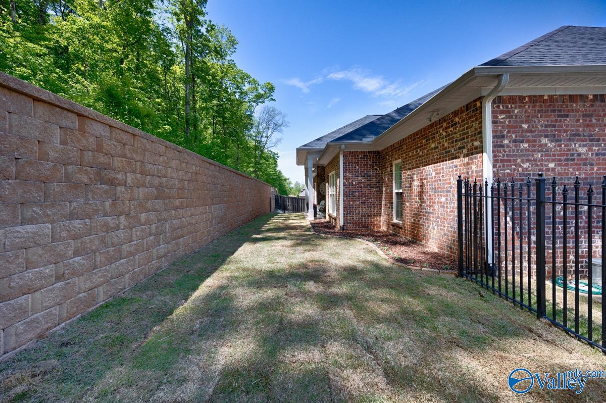 8014 Goose Ridge Drive, Owens Cross Roads, Alabama image 43