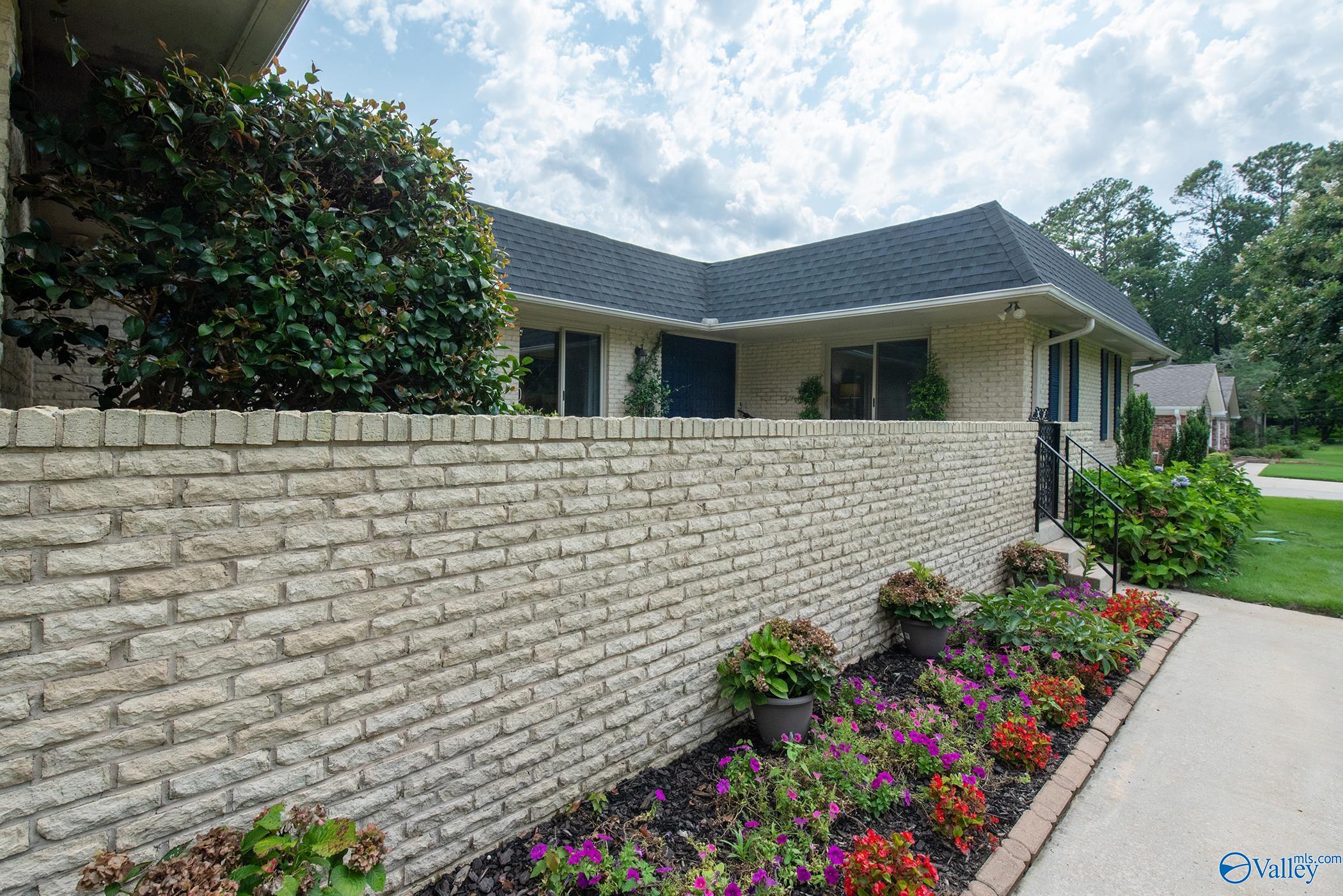2721 Hunterwood Drive SE
