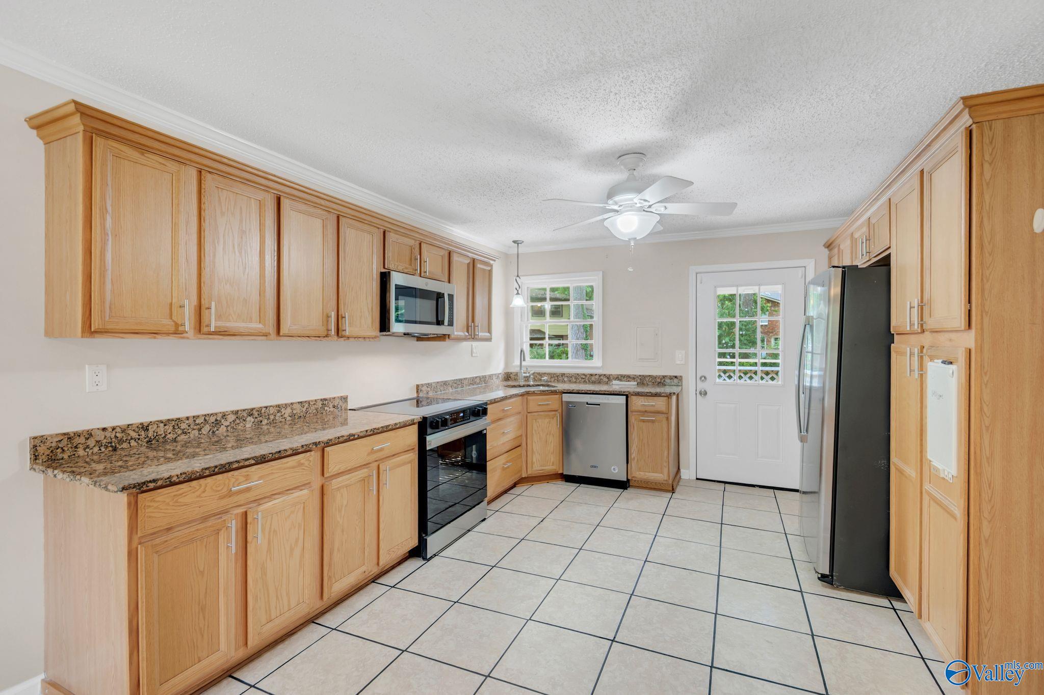 312 Forrest Park Court NW