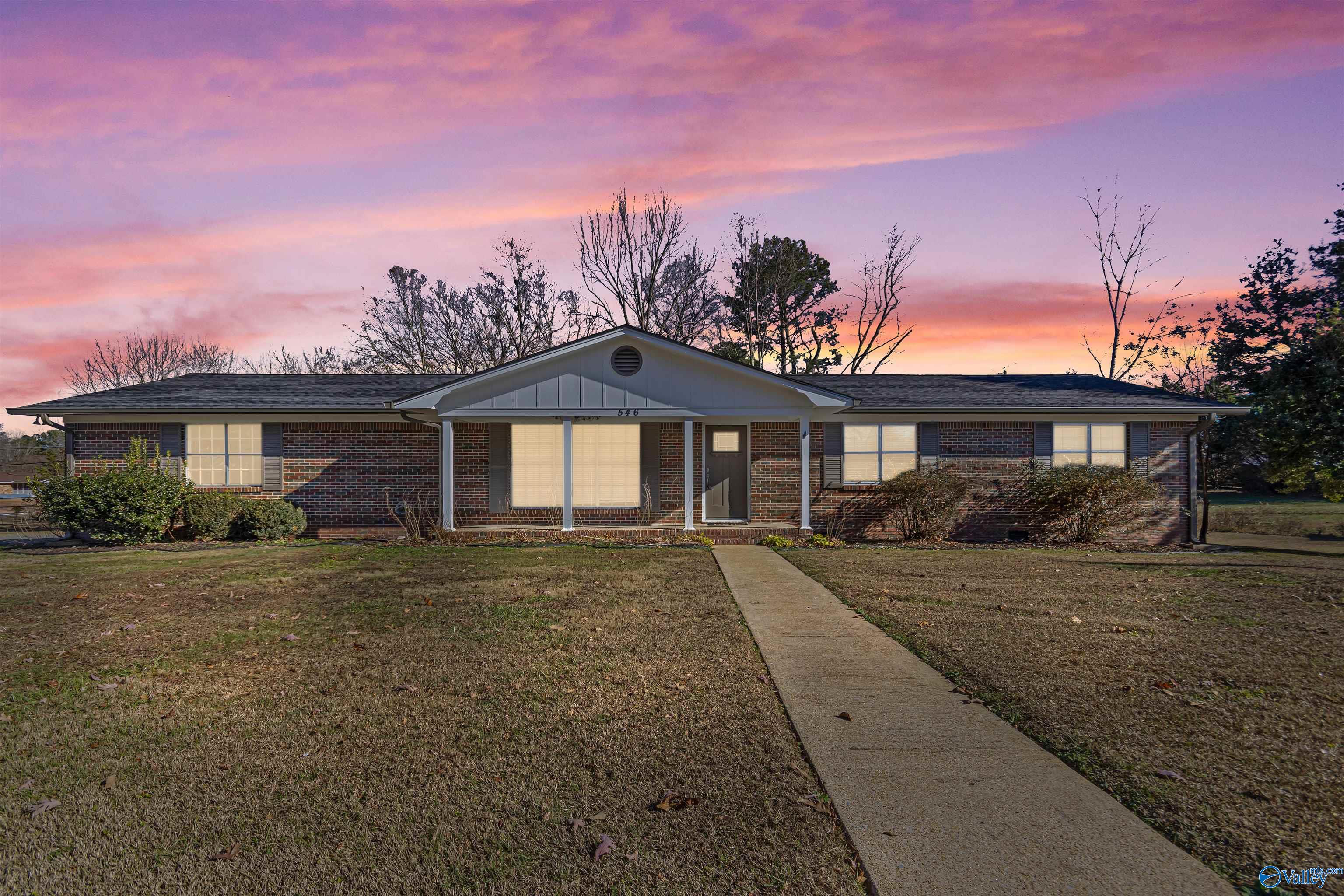 546 Arad Thompson Road, Arab, Alabama image 1