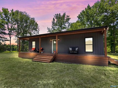 Homes For Sale - 159 Gross Road<br/> Guntersville, AL 35976