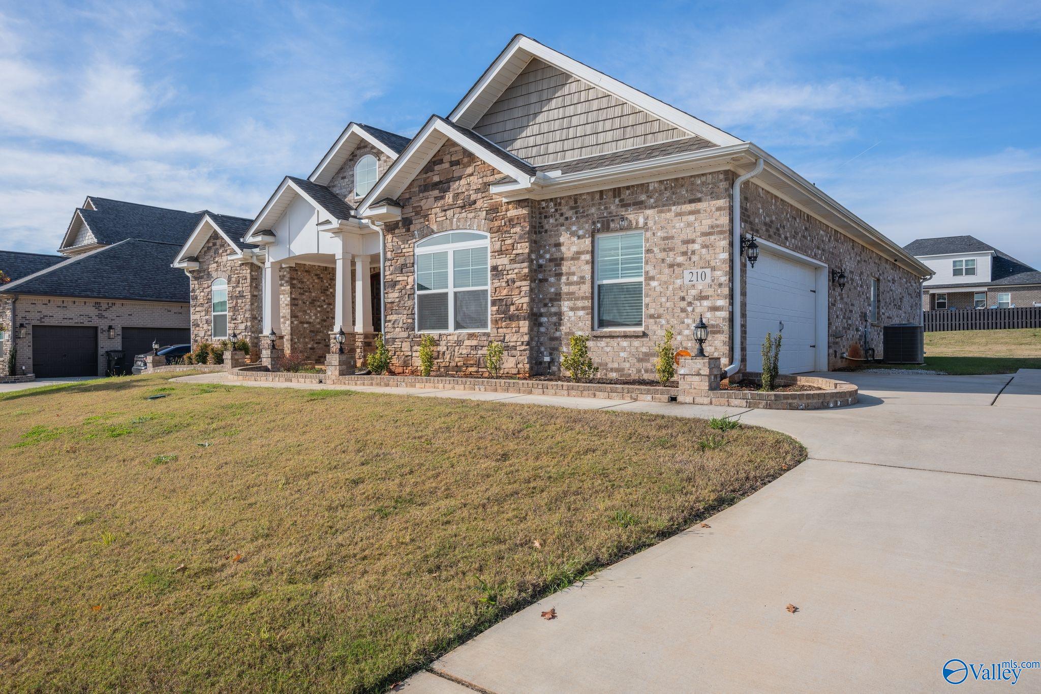 210 Brier Estate Drive, Meridianville, Alabama image 3