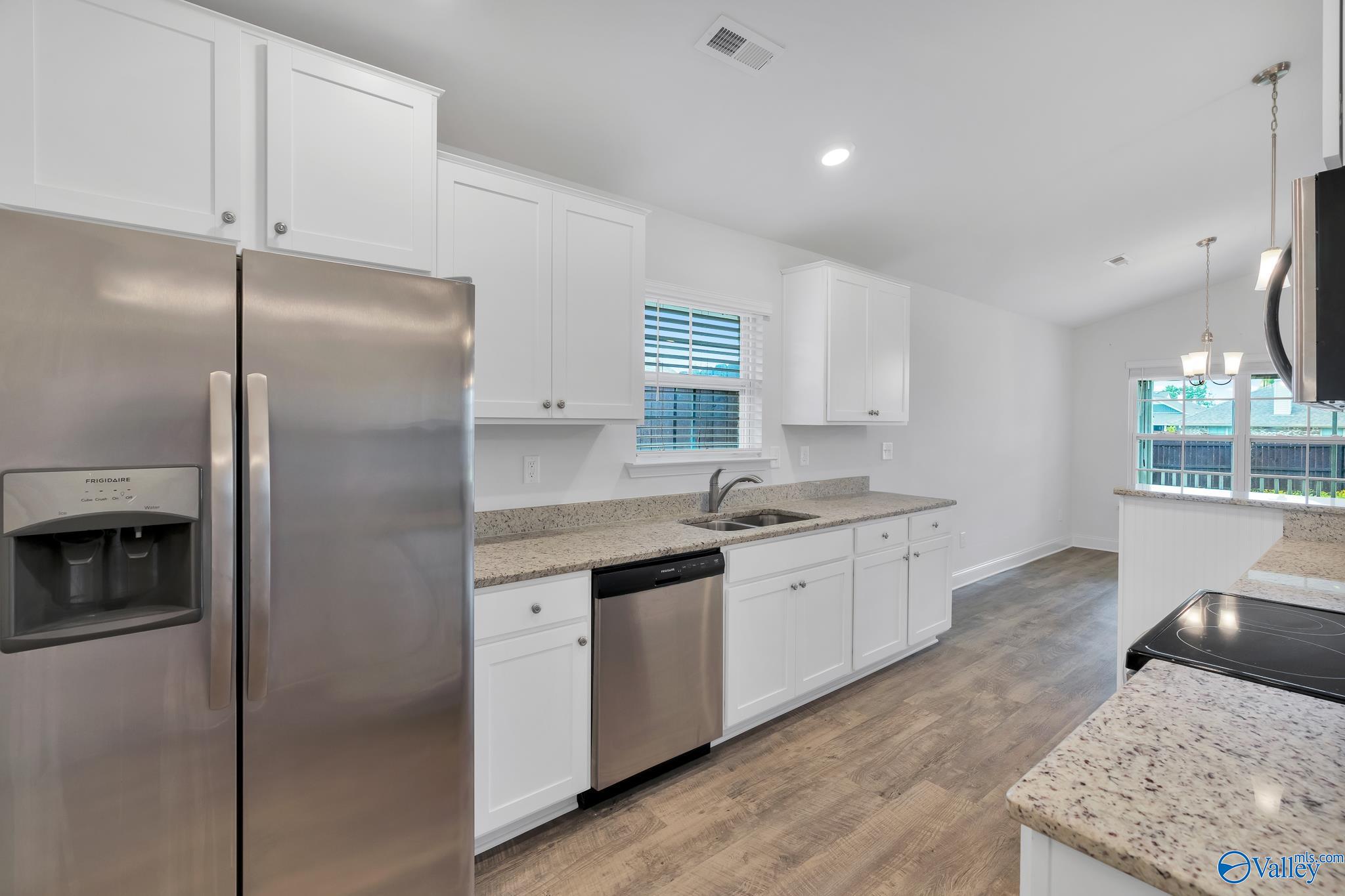 2452 Belltown Drive, Huntsville, Alabama image 7