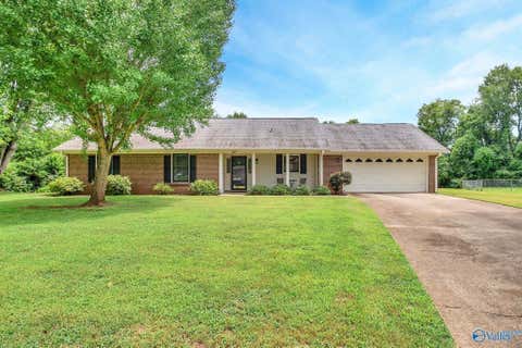 Homes For Sale - 107 Cerrydowns Court<br/> Meridianville, AL 35759