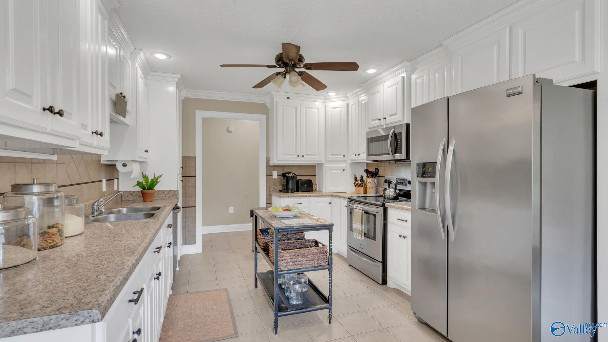 24147 Jacobs Drive, Athens, Alabama image 6