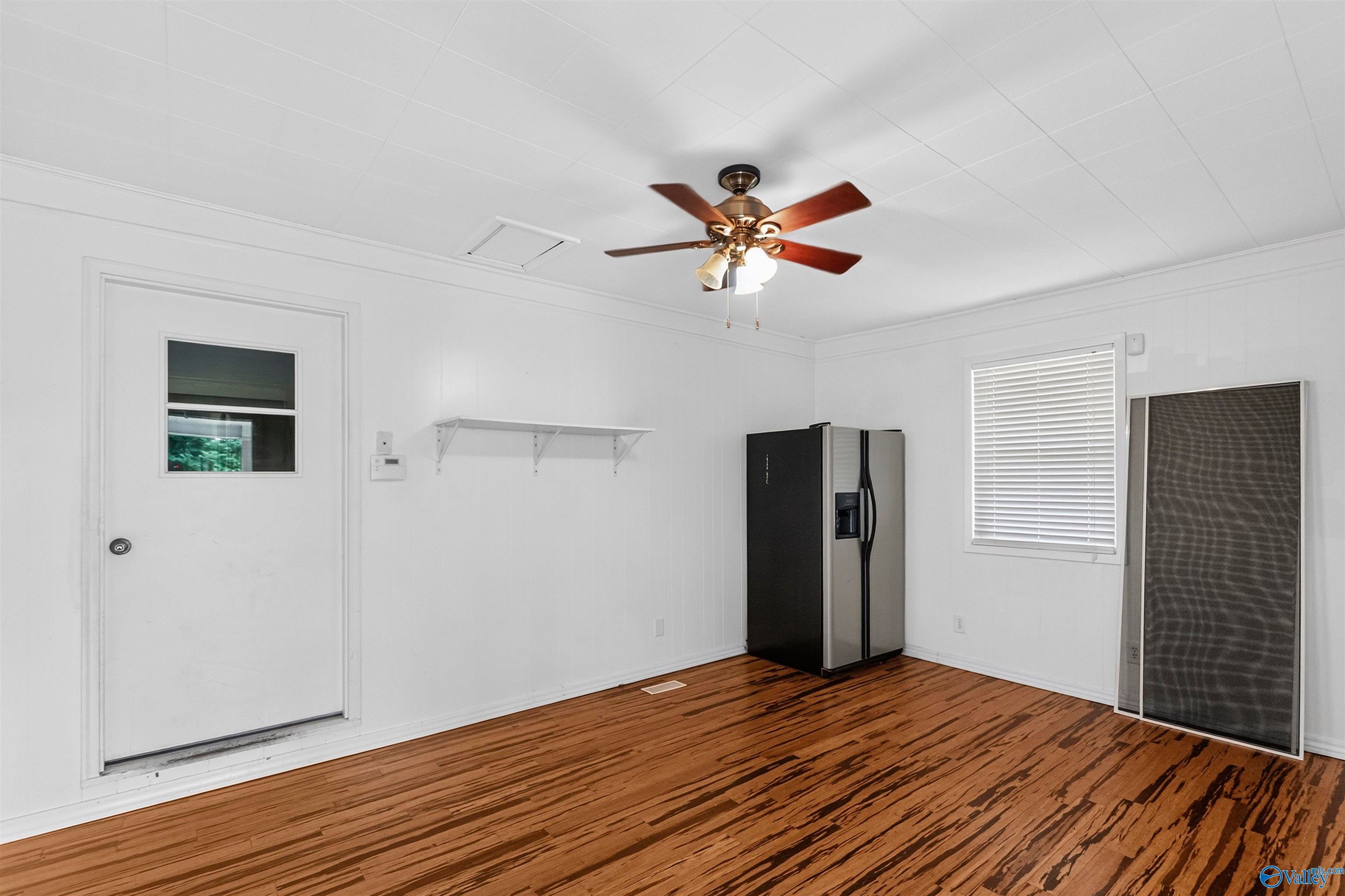 28 King Drive