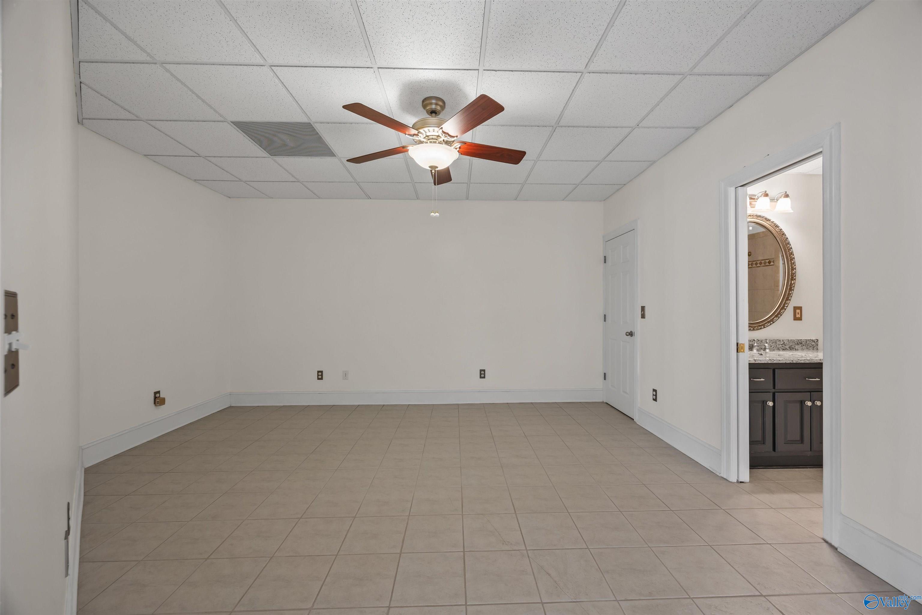 13525 Inverness Place, Athens, Alabama image 31