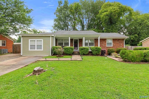 Homes For Sale - 11015 Strong Drive<br/> Madison County, Huntsville, AL 35803