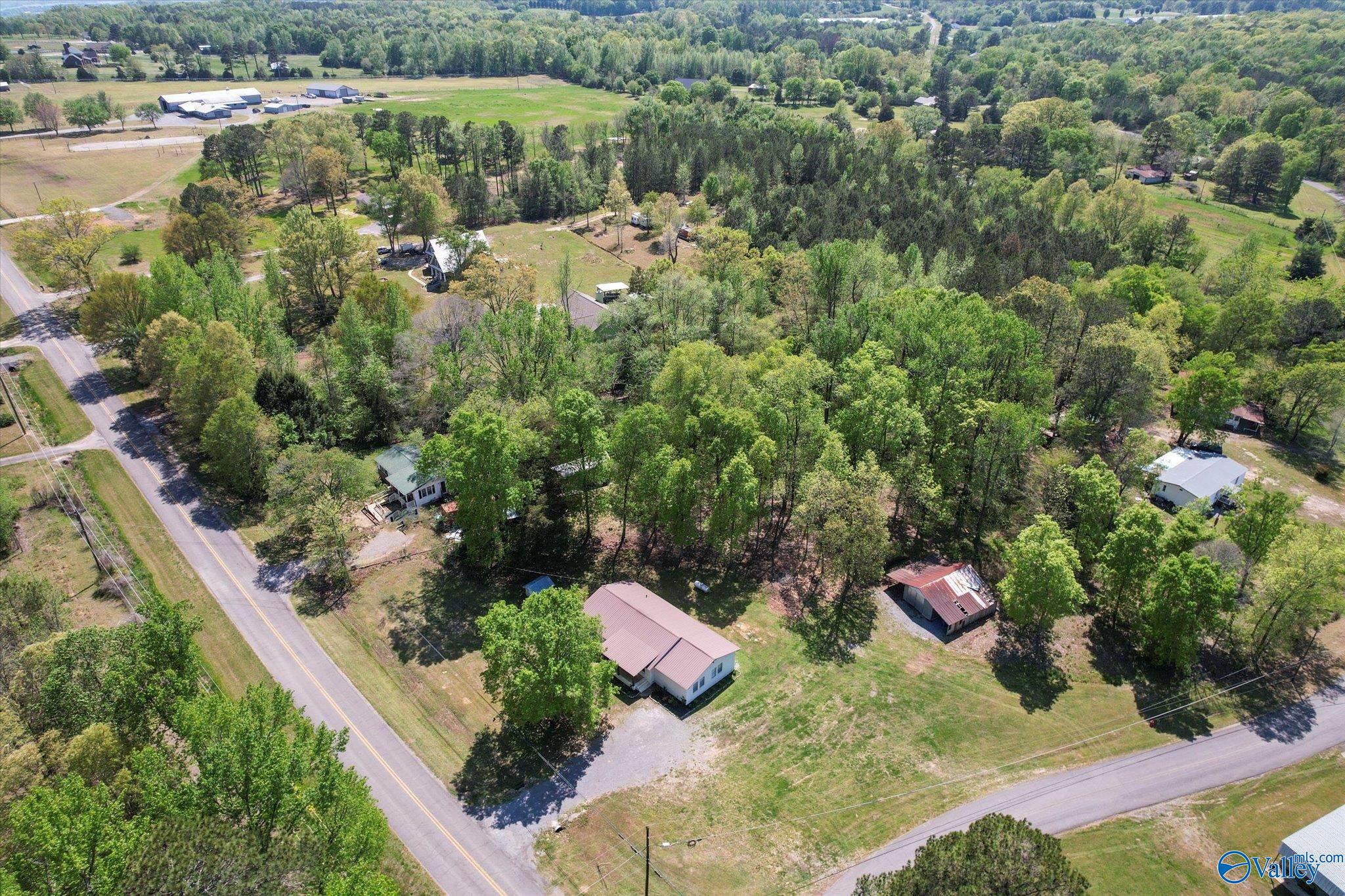 2285 Georgia Mountain Road, Guntersville, Alabama image 29