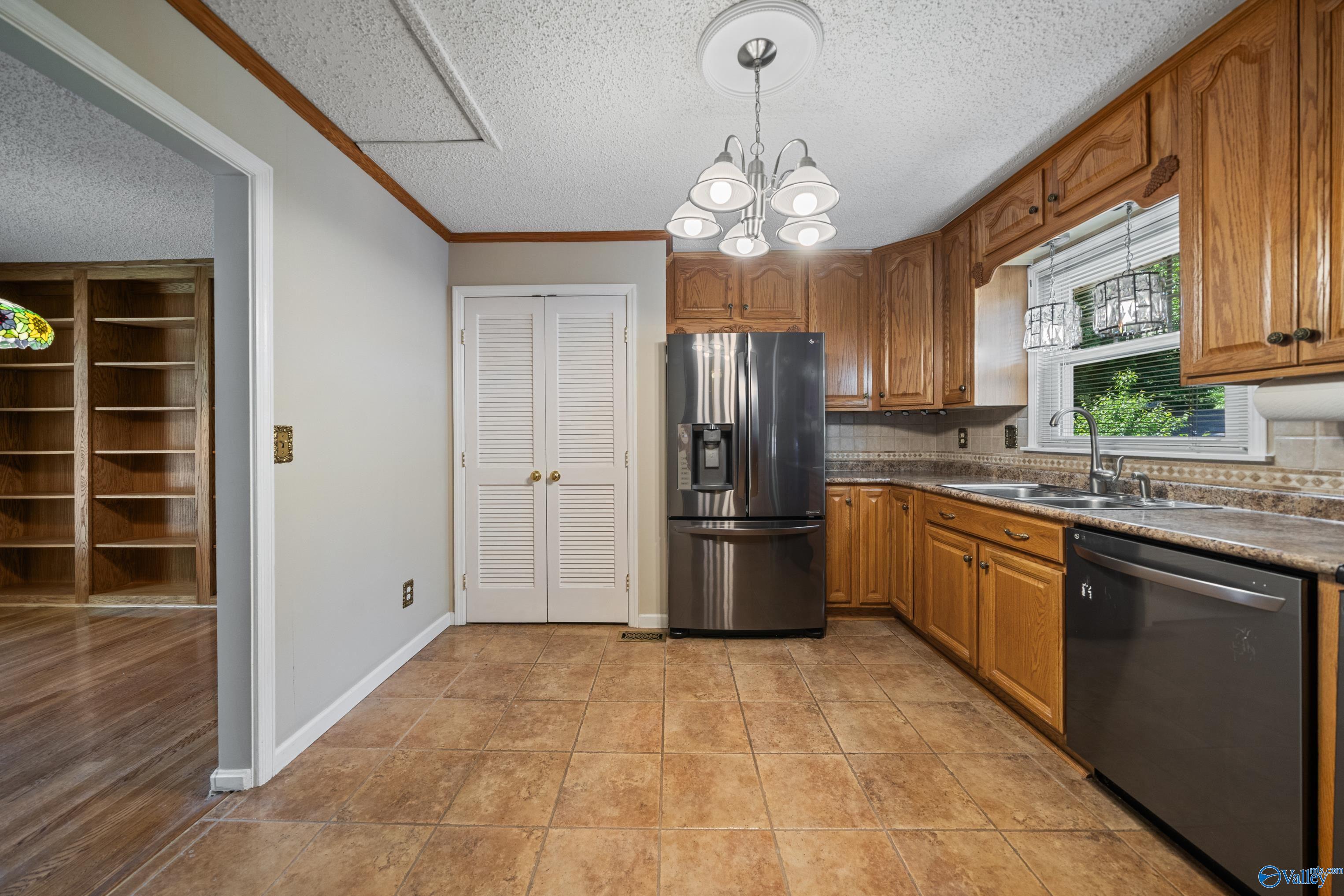 517 Hermitagewood Drive, Huntsville, Alabama image 10