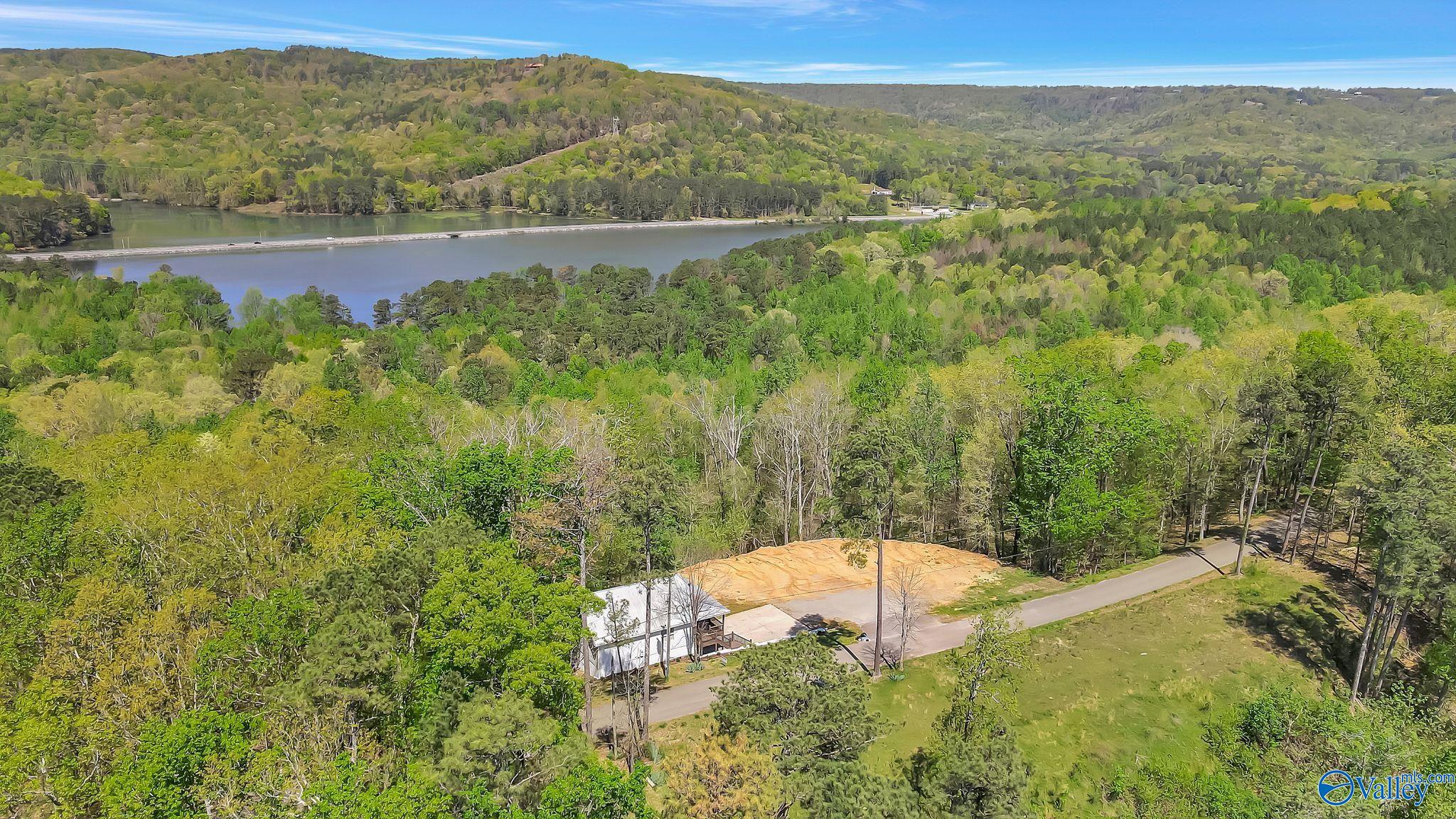 2846 Preston Island Cir, Scottsboro, Alabama image 5