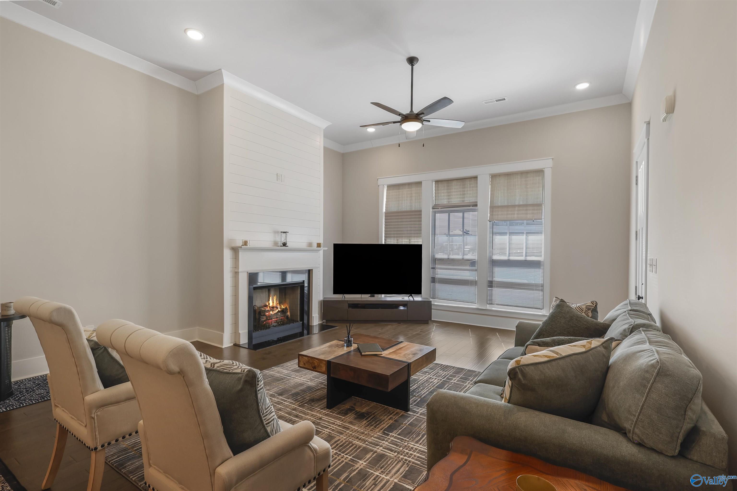 389 Hay Rake Drive, Madison, Alabama image 9