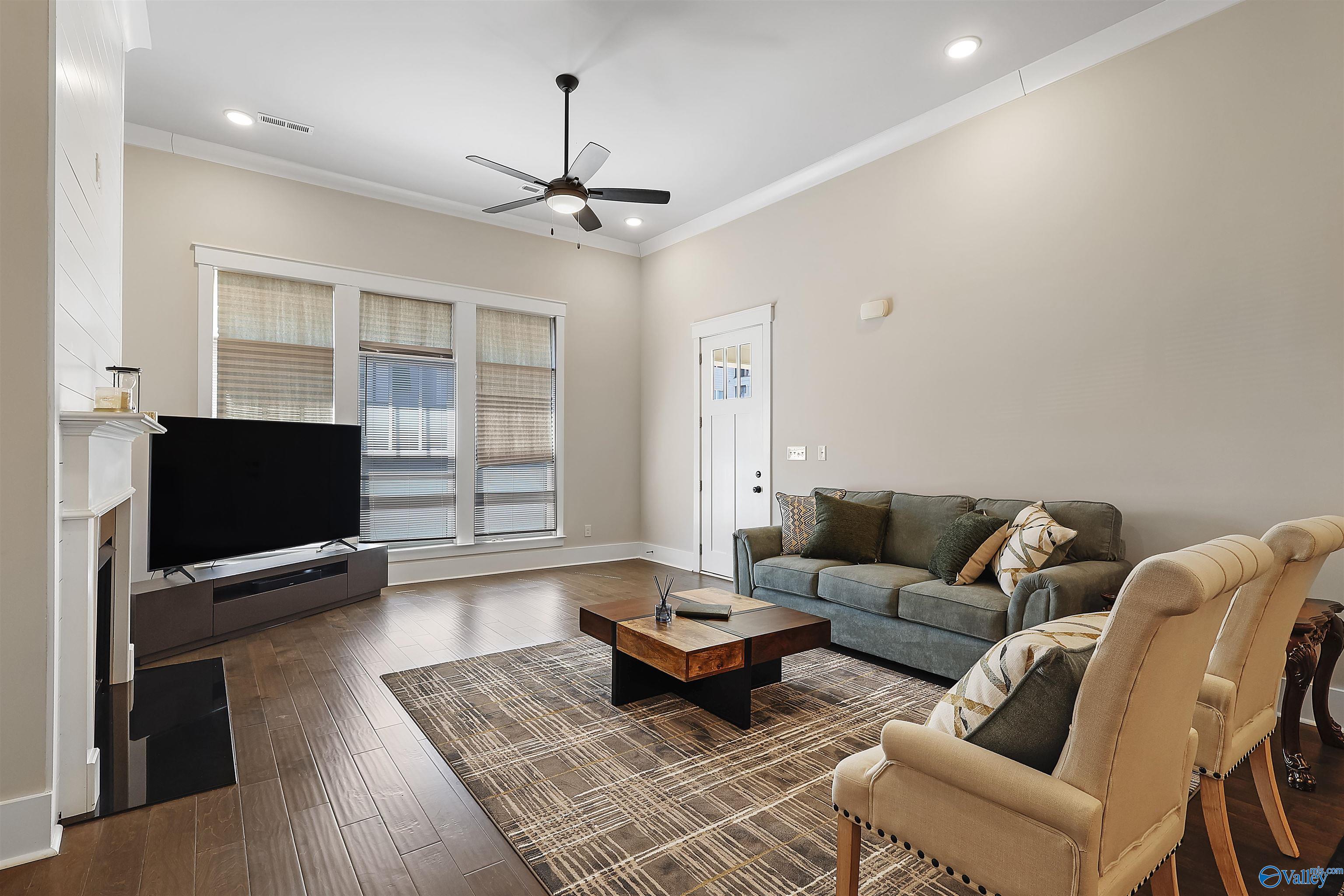 389 Hay Rake Drive, Madison, Alabama image 6