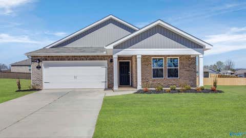 Homes For Sale - 71 Aurora Circle<br/> Fayetteville, TN 37334