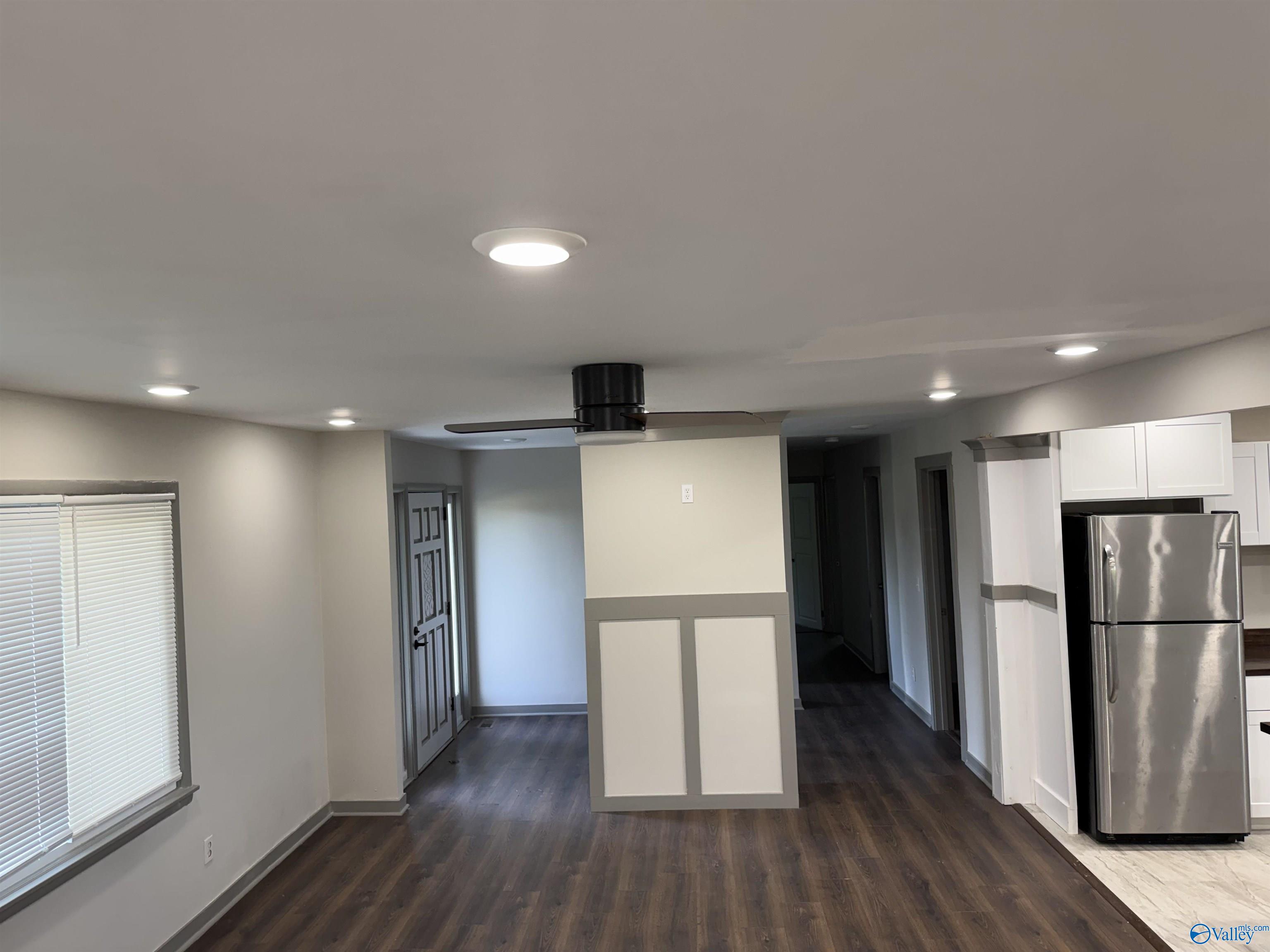 814 Cedar Lake Road SW