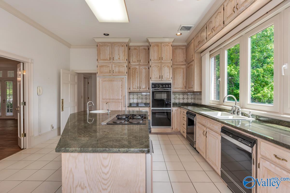 1240 Deborah Drive, Huntsville, Alabama image 9