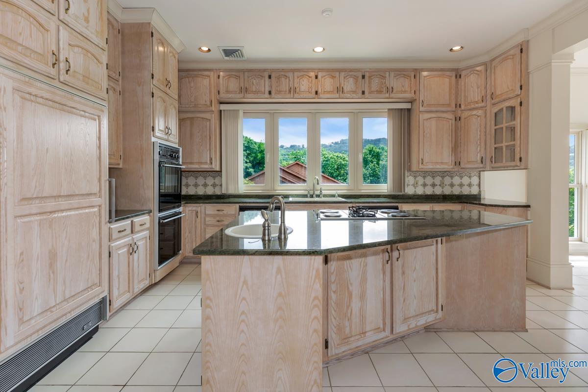 1240 Deborah Drive, Huntsville, Alabama image 8