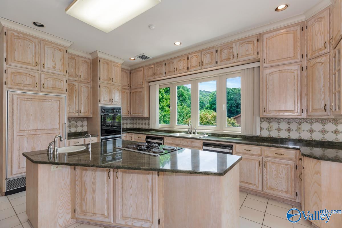 1240 Deborah Drive, Huntsville, Alabama image 10
