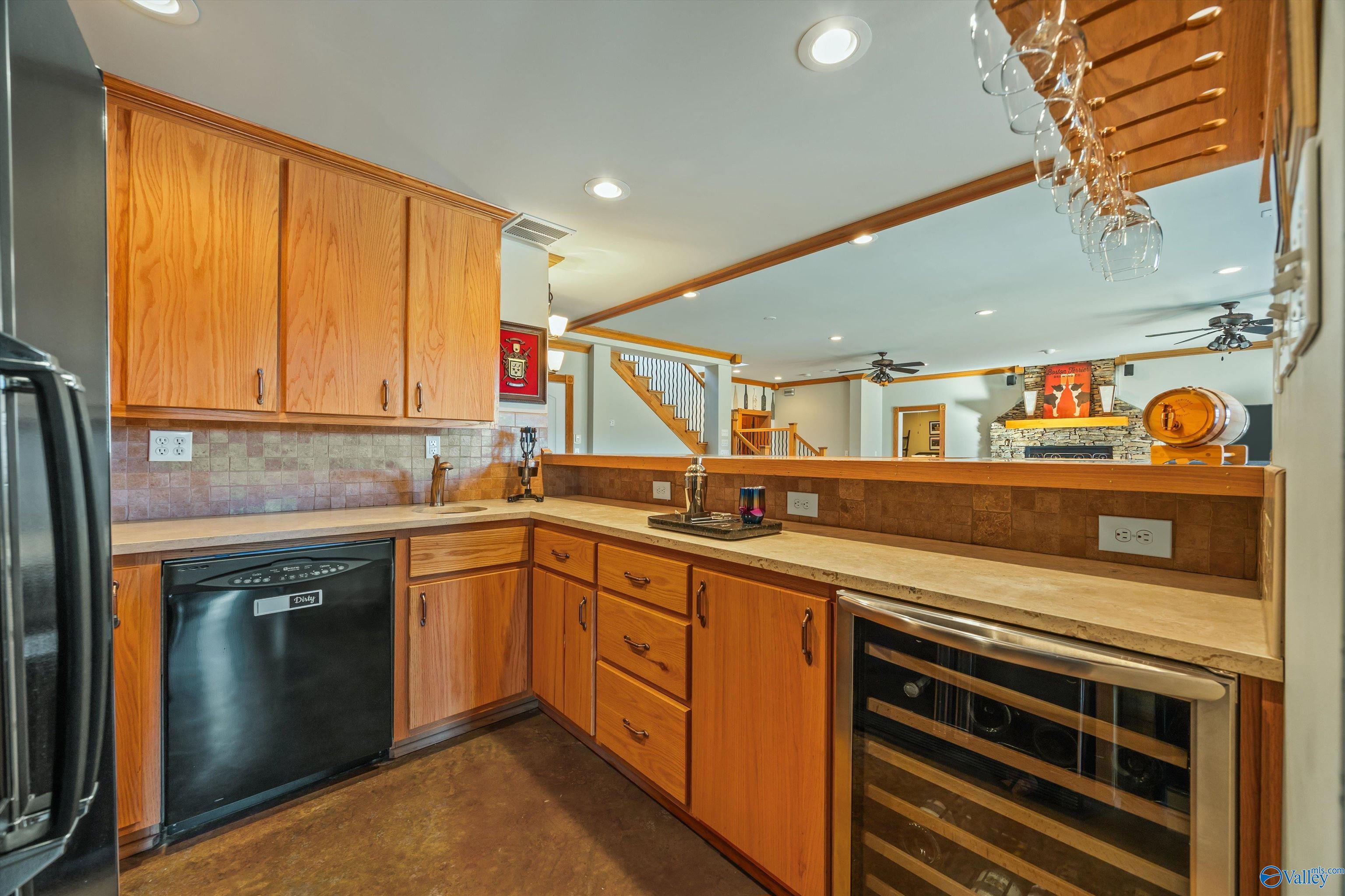 Cullman, Alabama, 35057, United States, 4 Bedrooms Bedrooms, ,4 BathroomsBathrooms,Residential,Active,2021968