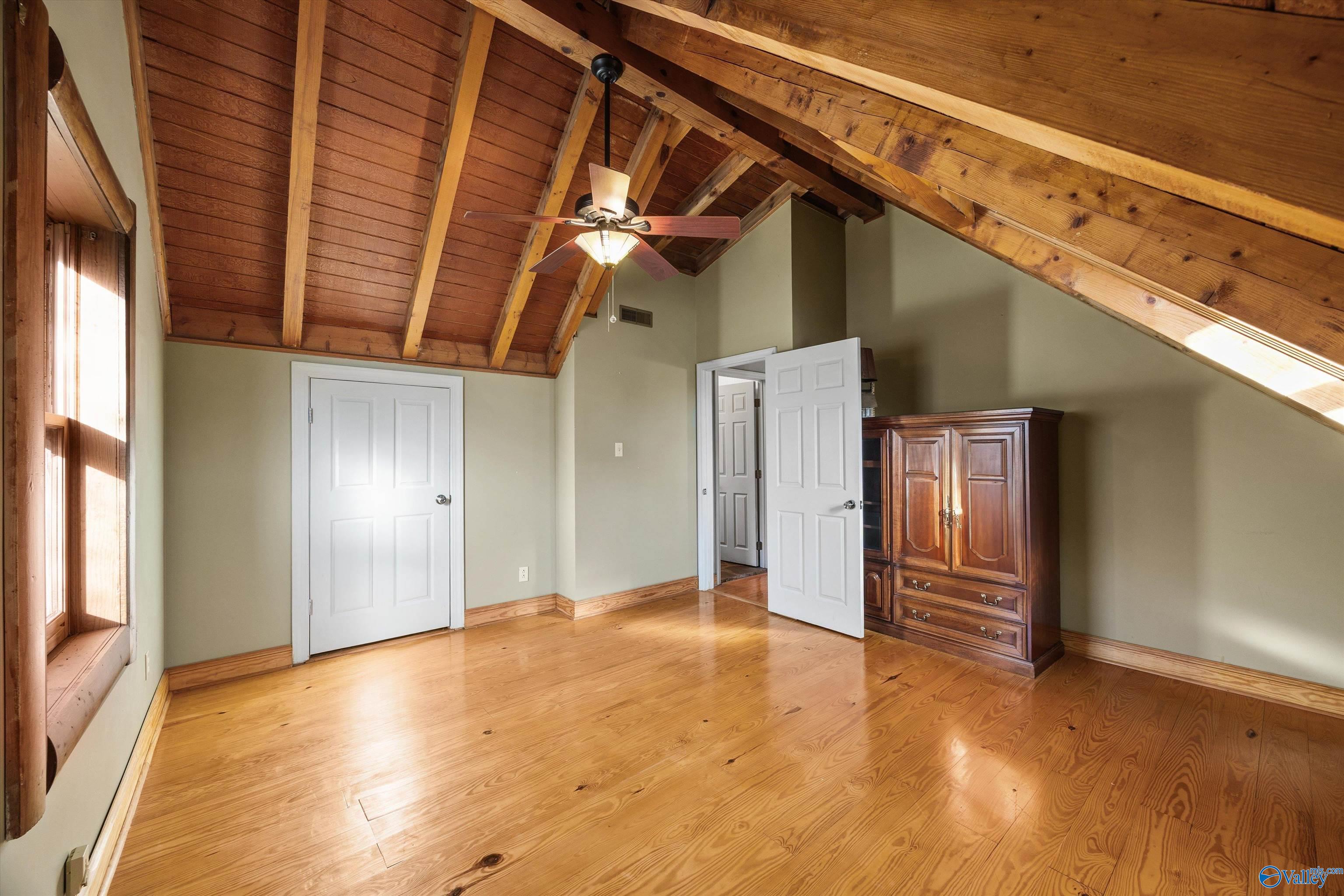 Cullman, Alabama, 35057, United States, 4 Bedrooms Bedrooms, ,4 BathroomsBathrooms,Residential,Active,2021968