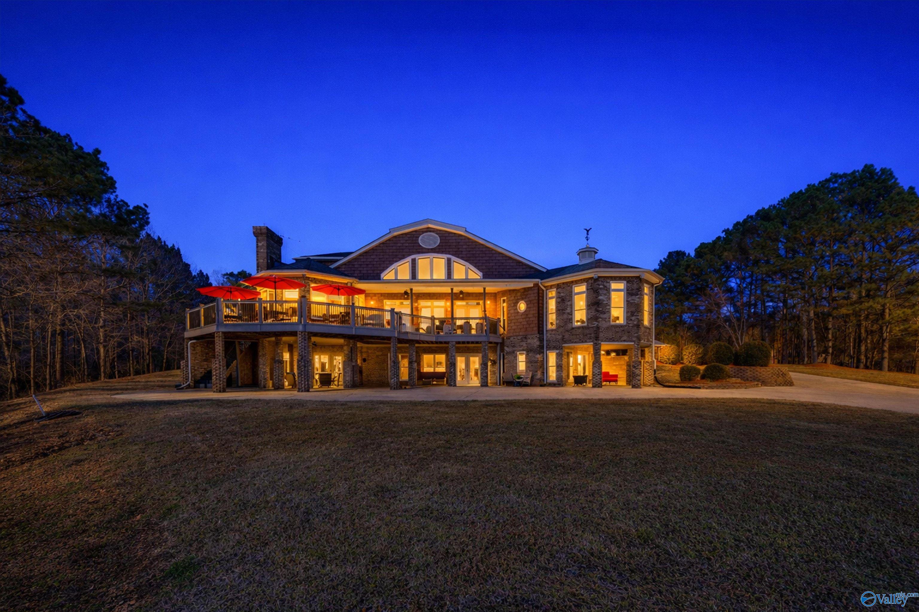 Cullman, Alabama, 35057, United States, 4 Bedrooms Bedrooms, ,4 BathroomsBathrooms,Residential,Active,2021968