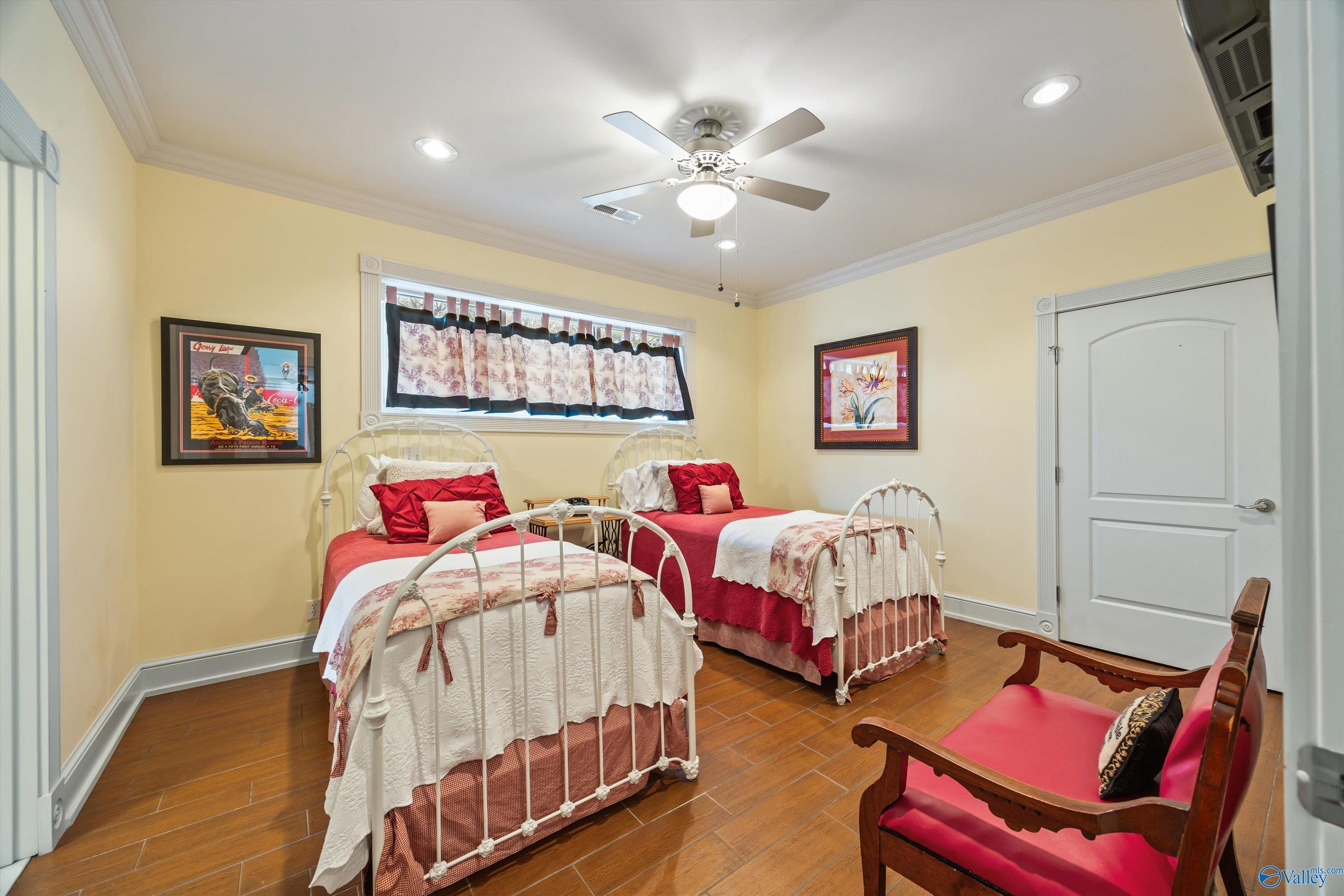 Cullman, Alabama, 35057, United States, 4 Bedrooms Bedrooms, ,4 BathroomsBathrooms,Residential,Active,2021968