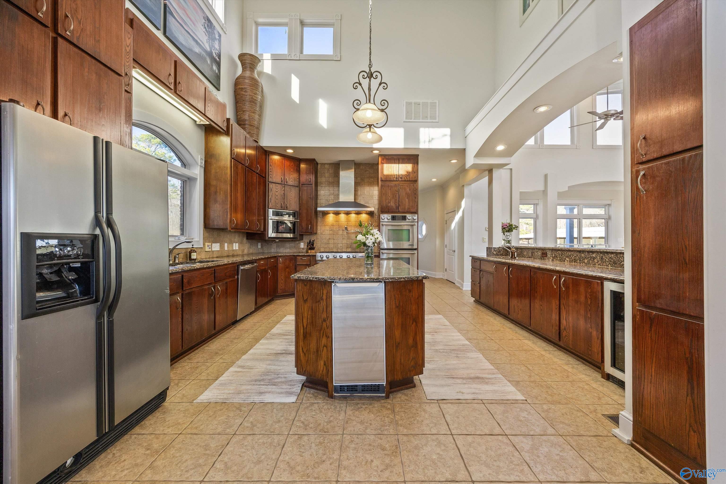 Cullman, Alabama, 35057, United States, 4 Bedrooms Bedrooms, ,4 BathroomsBathrooms,Residential,Active,2021968