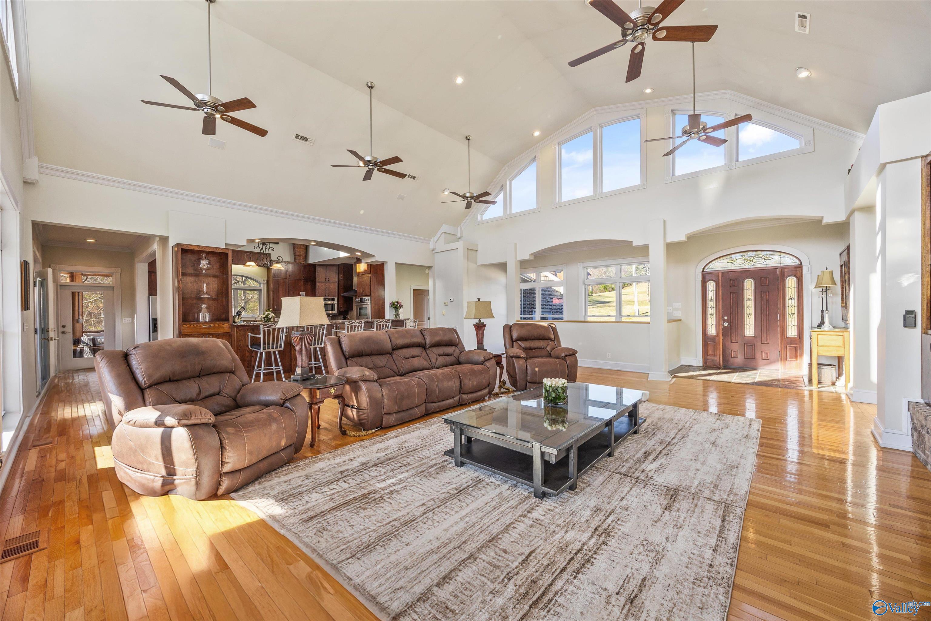 Cullman, Alabama, 35057, United States, 4 Bedrooms Bedrooms, ,4 BathroomsBathrooms,Residential,Active,2021968