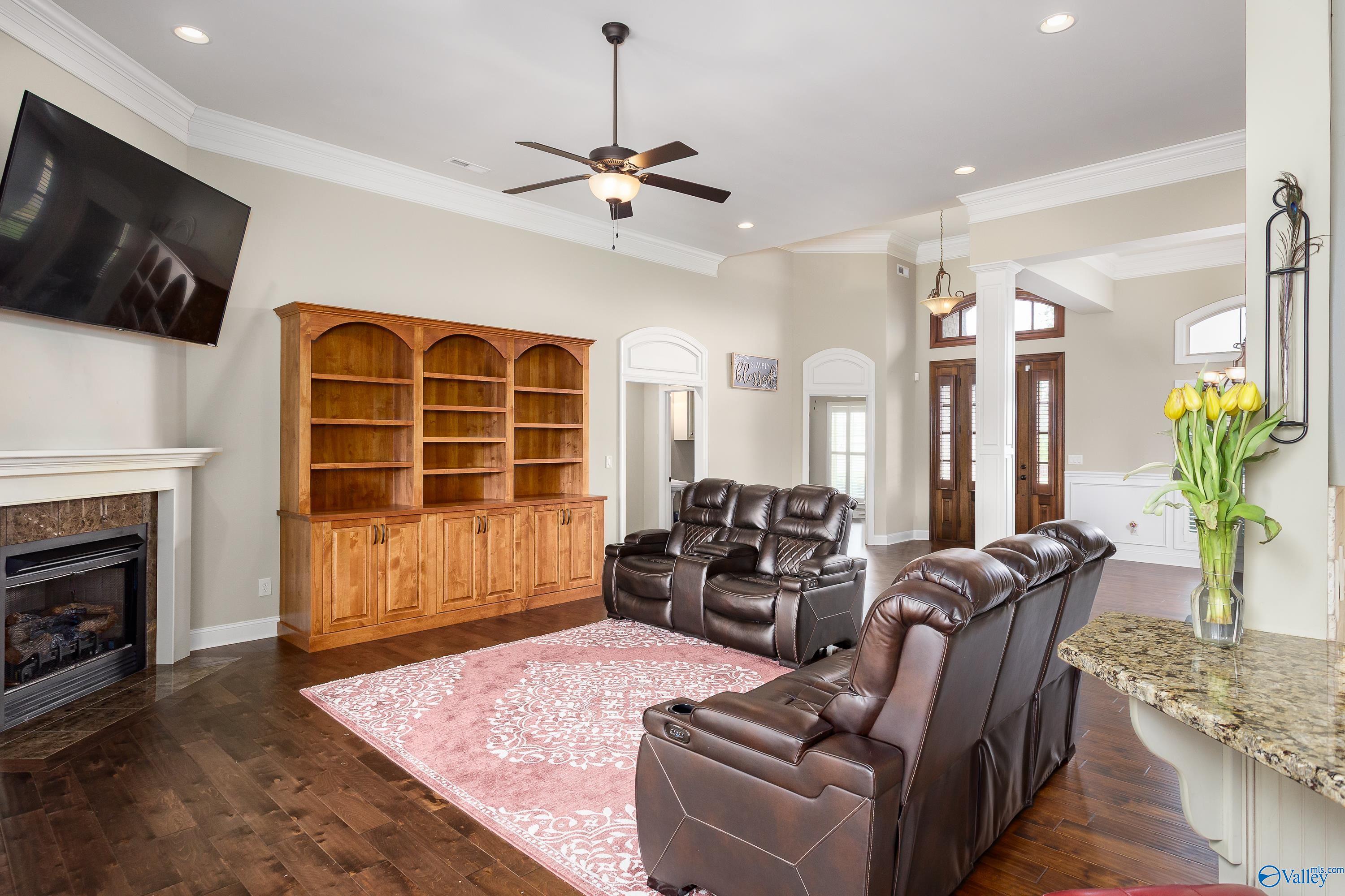 1206 Woodridge Court, Florence, Alabama image 5