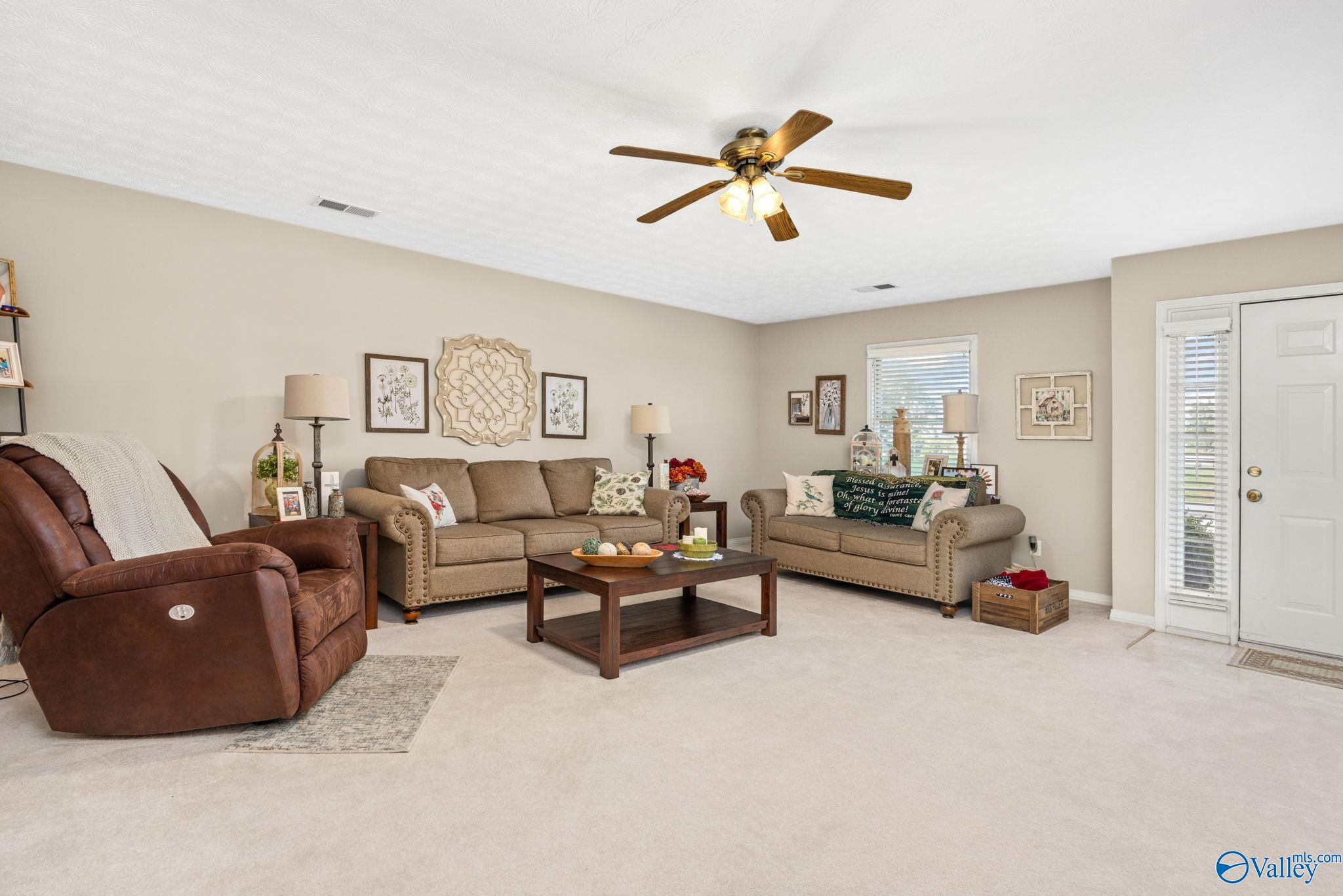 946 Section Line Road, Hanceville, Alabama image 3