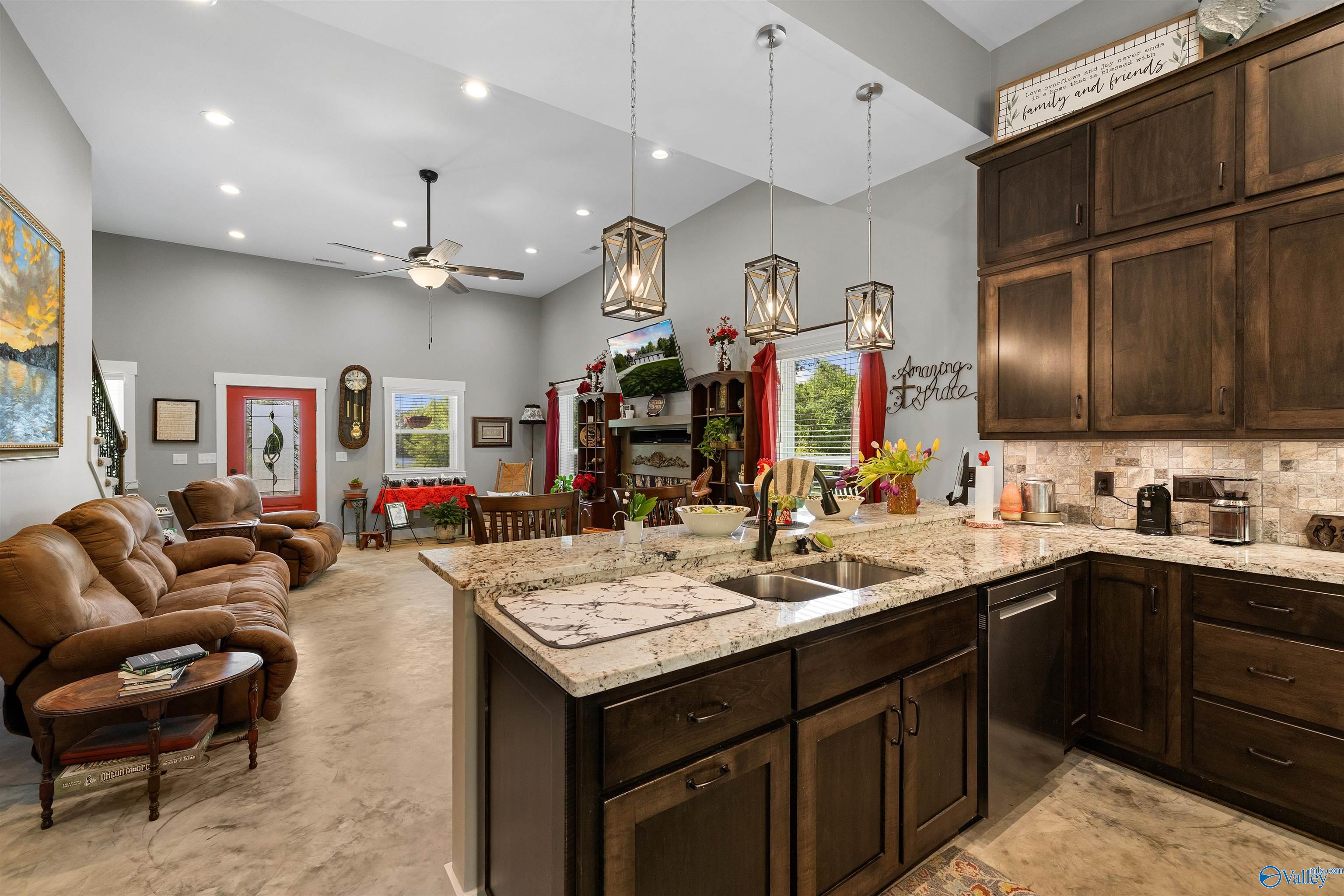 1299 Lakeshore Drive, Oneonta, Alabama image 19