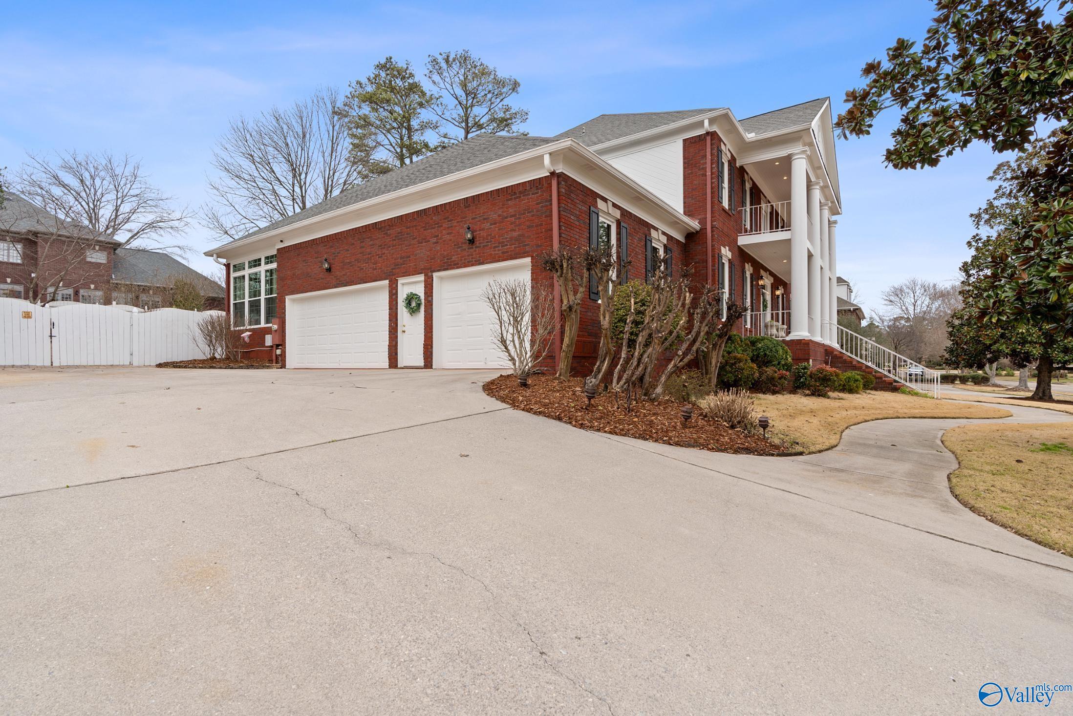2808 Castle Pines Circle, Owens Cross Roads, Alabama image 44