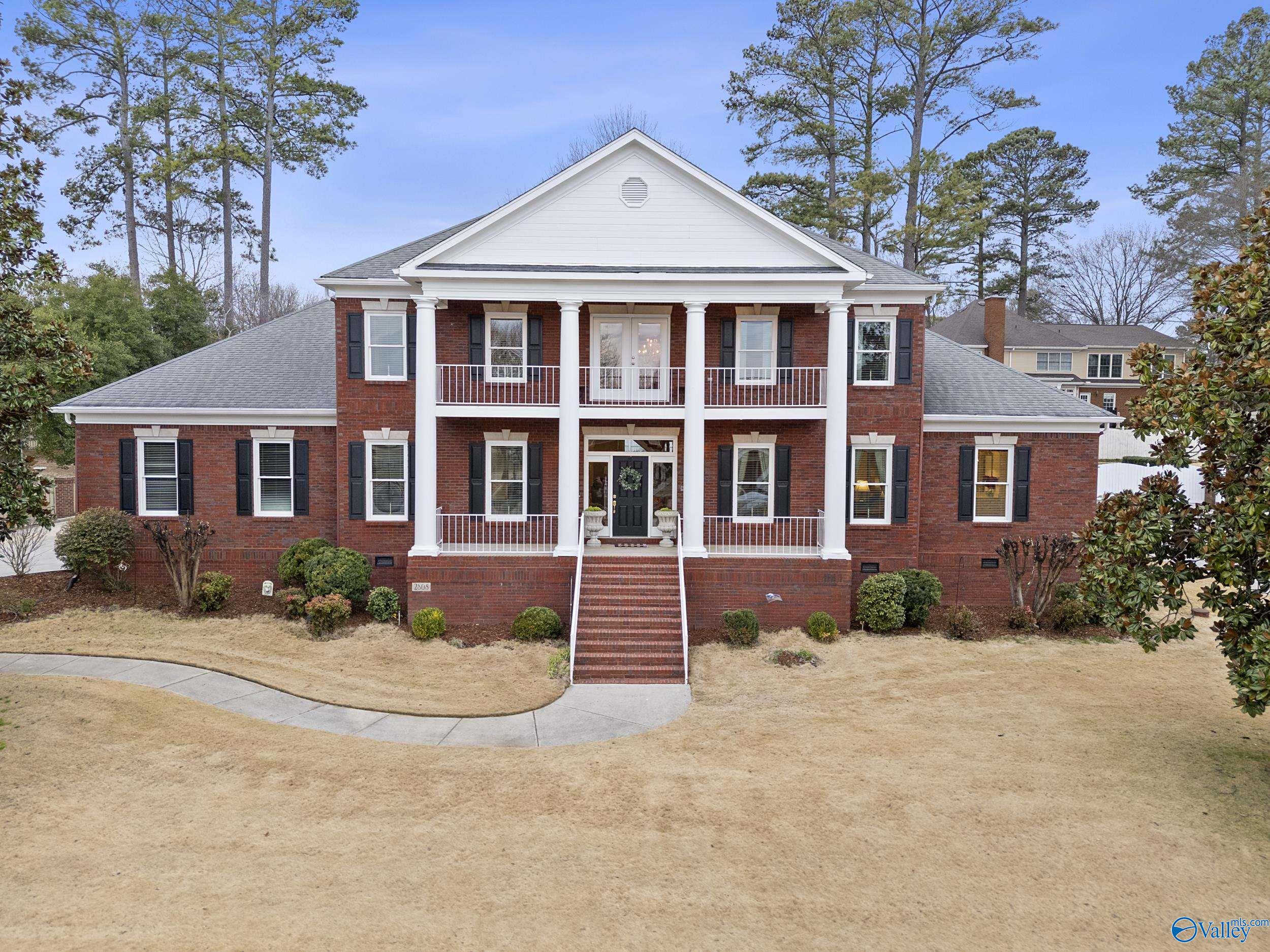 2808 Castle Pines Circle, Owens Cross Roads, Alabama image 1