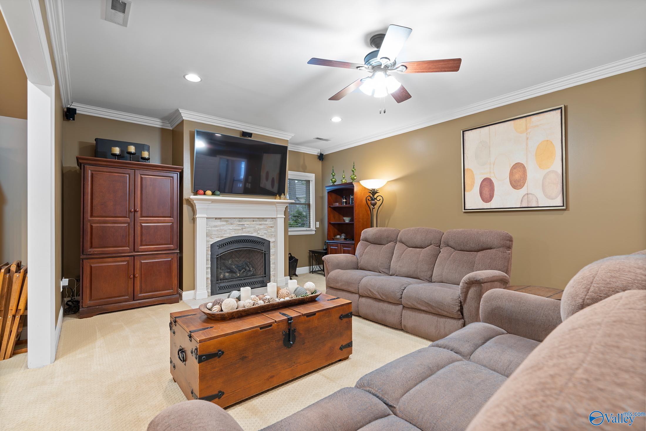 2808 Castle Pines Circle, Owens Cross Roads, Alabama image 28