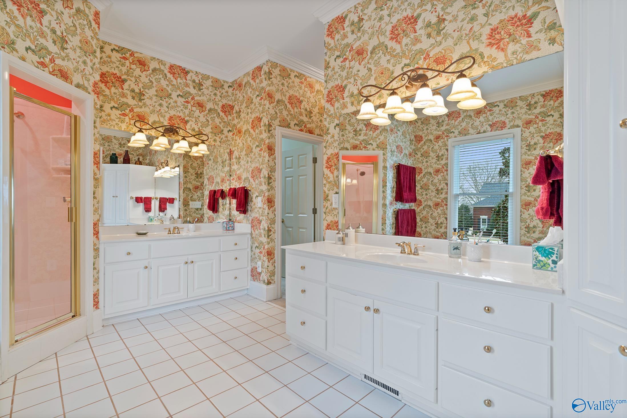 2808 Castle Pines Circle, Owens Cross Roads, Alabama image 24
