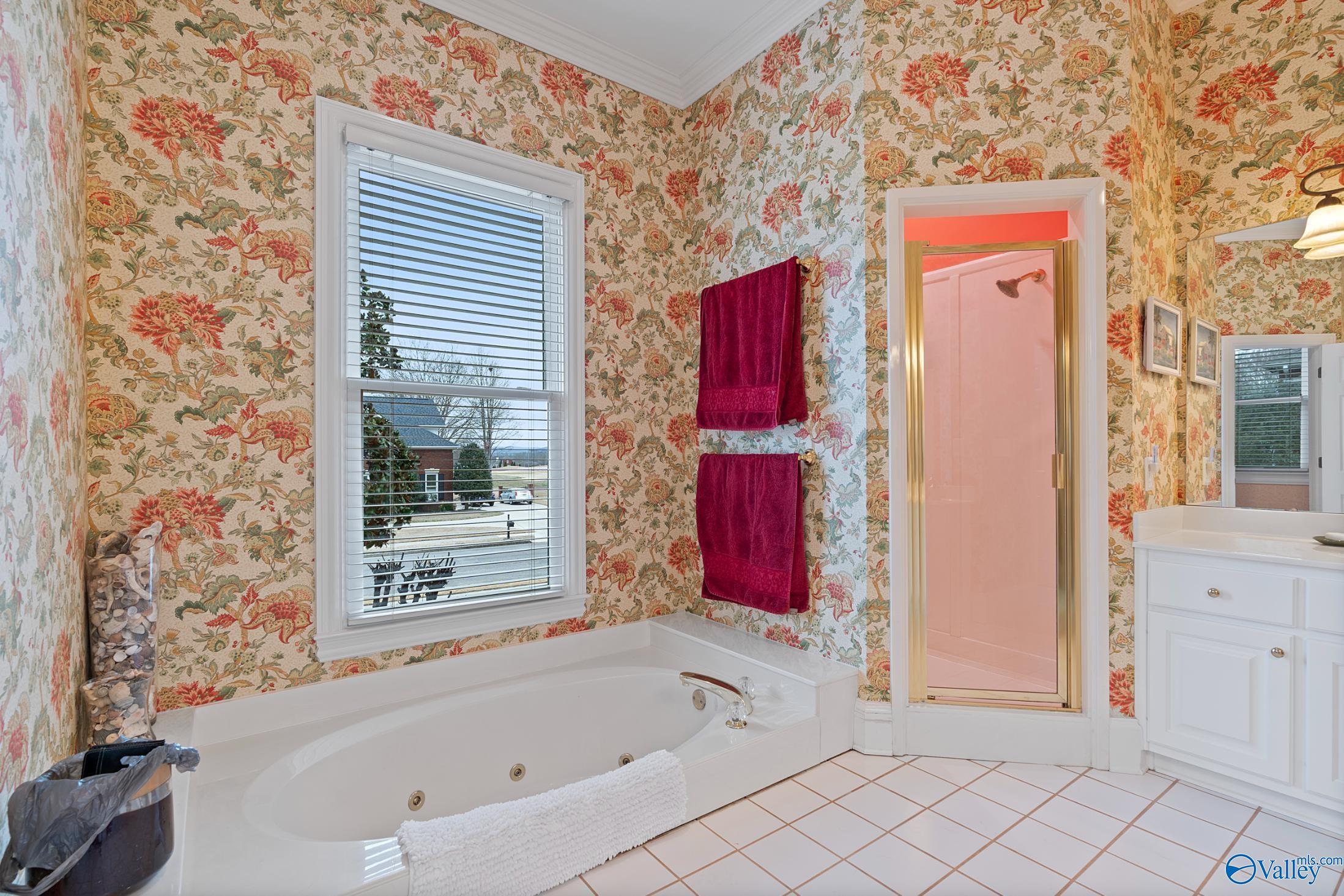2808 Castle Pines Circle, Owens Cross Roads, Alabama image 23