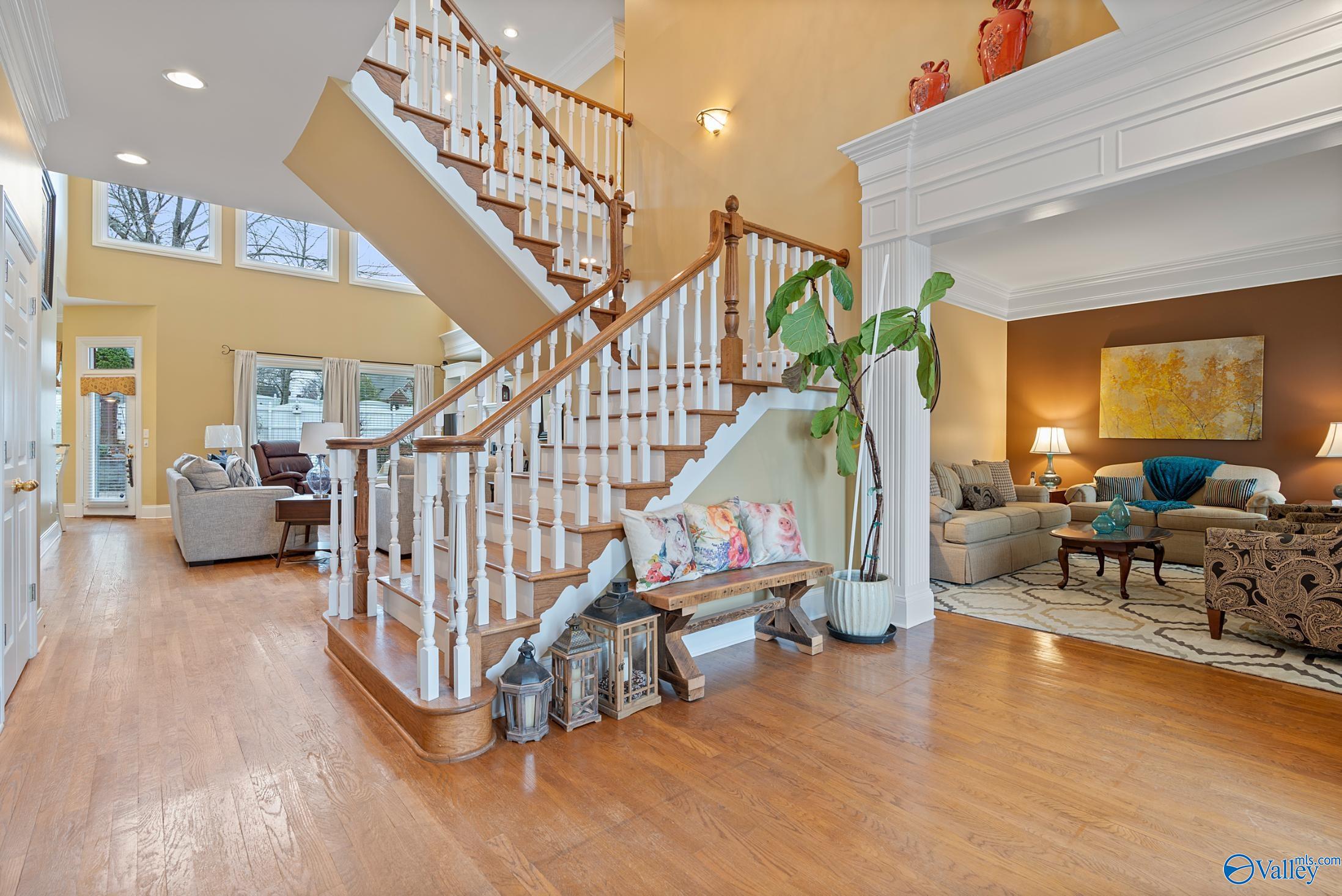 2808 Castle Pines Circle, Owens Cross Roads, Alabama image 5