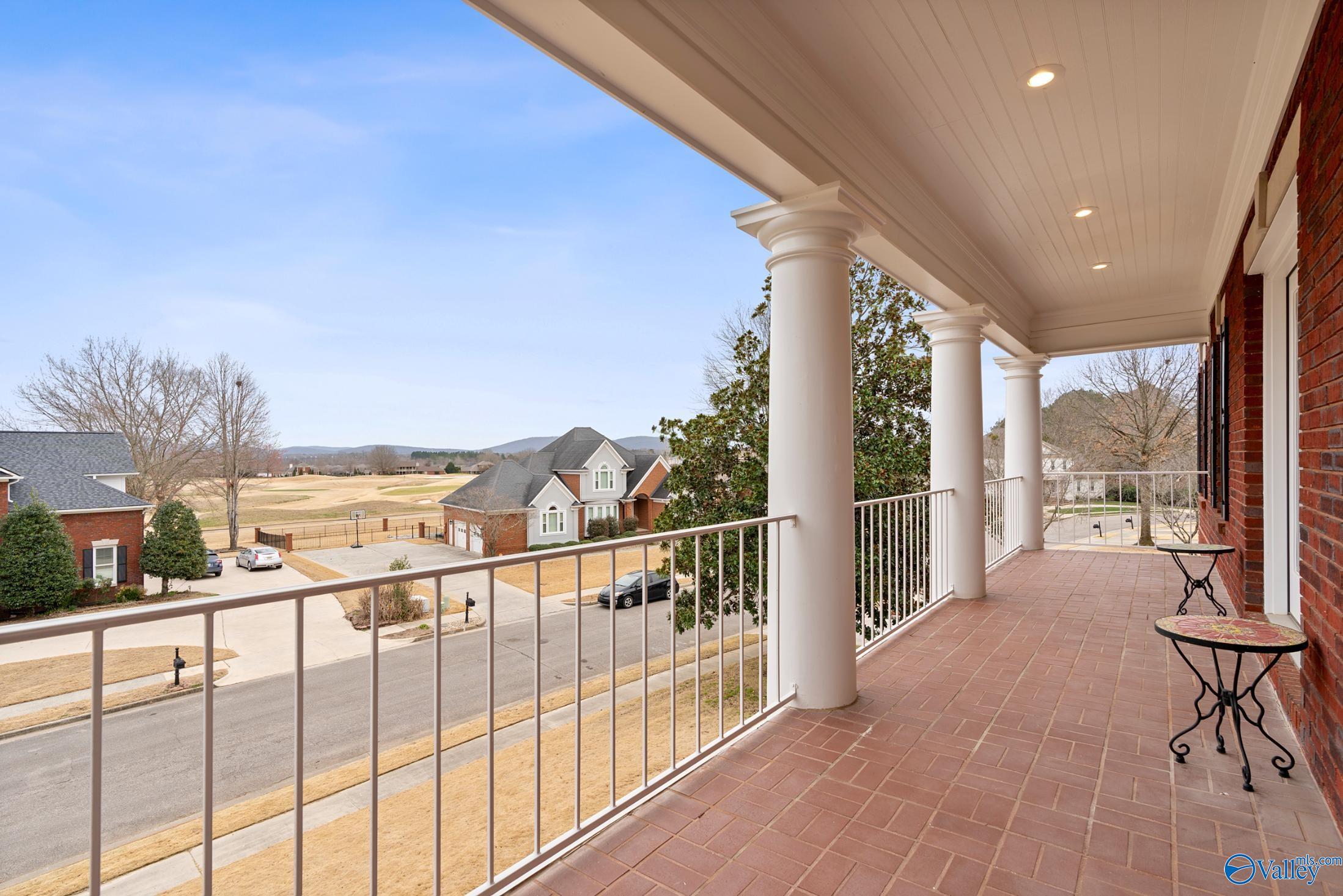 2808 Castle Pines Circle, Owens Cross Roads, Alabama image 4