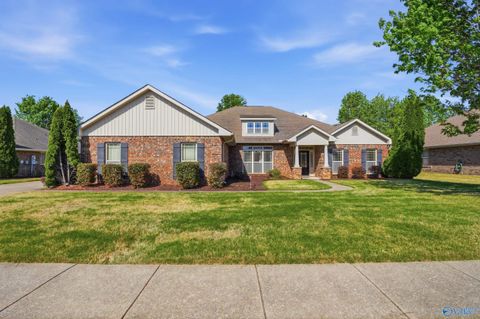 Photo of 622 Summer Cove Circle NW, Madison, AL 35757 (MLS # 21917193)
