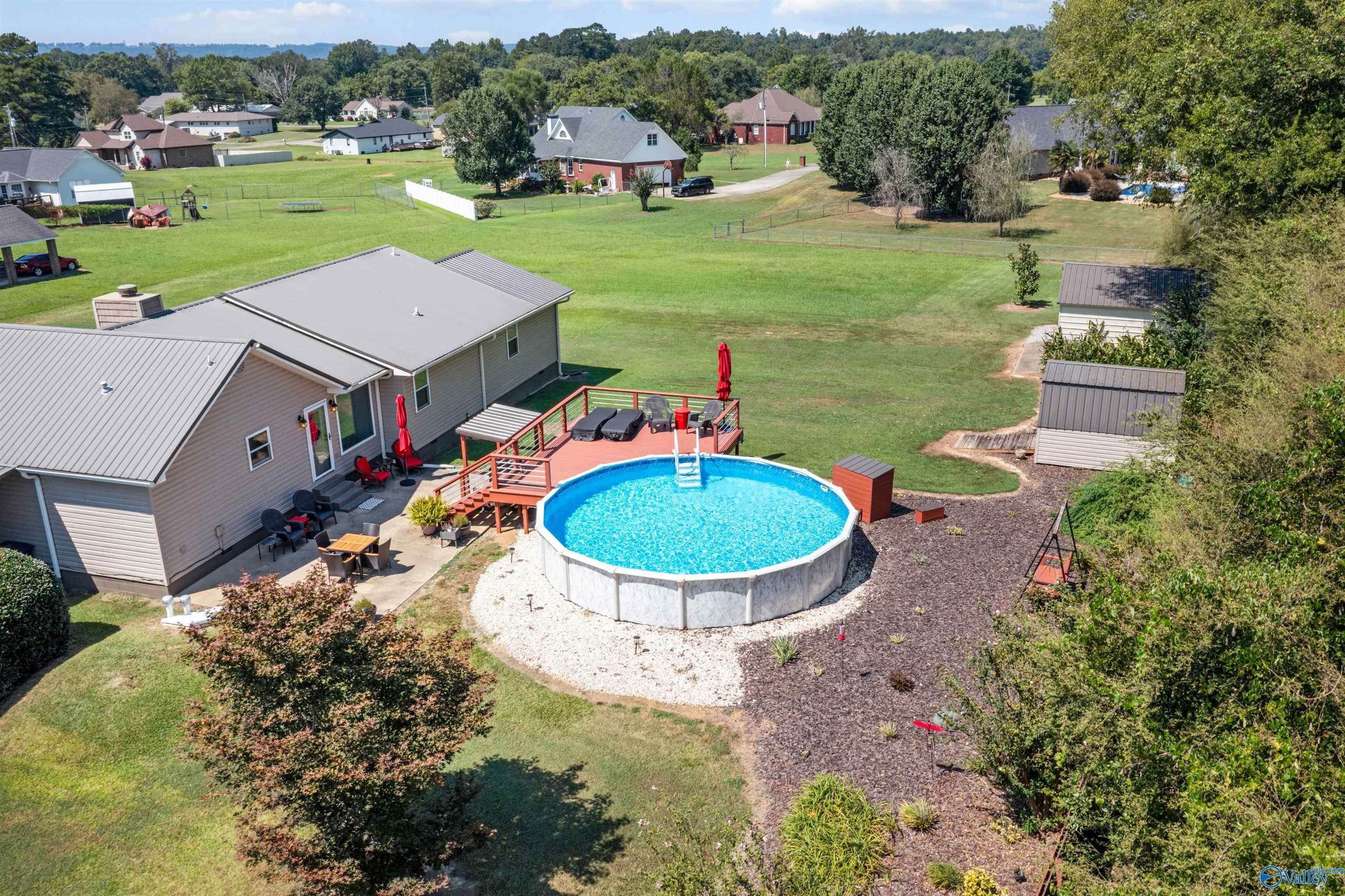 113 Meadowpoint Way