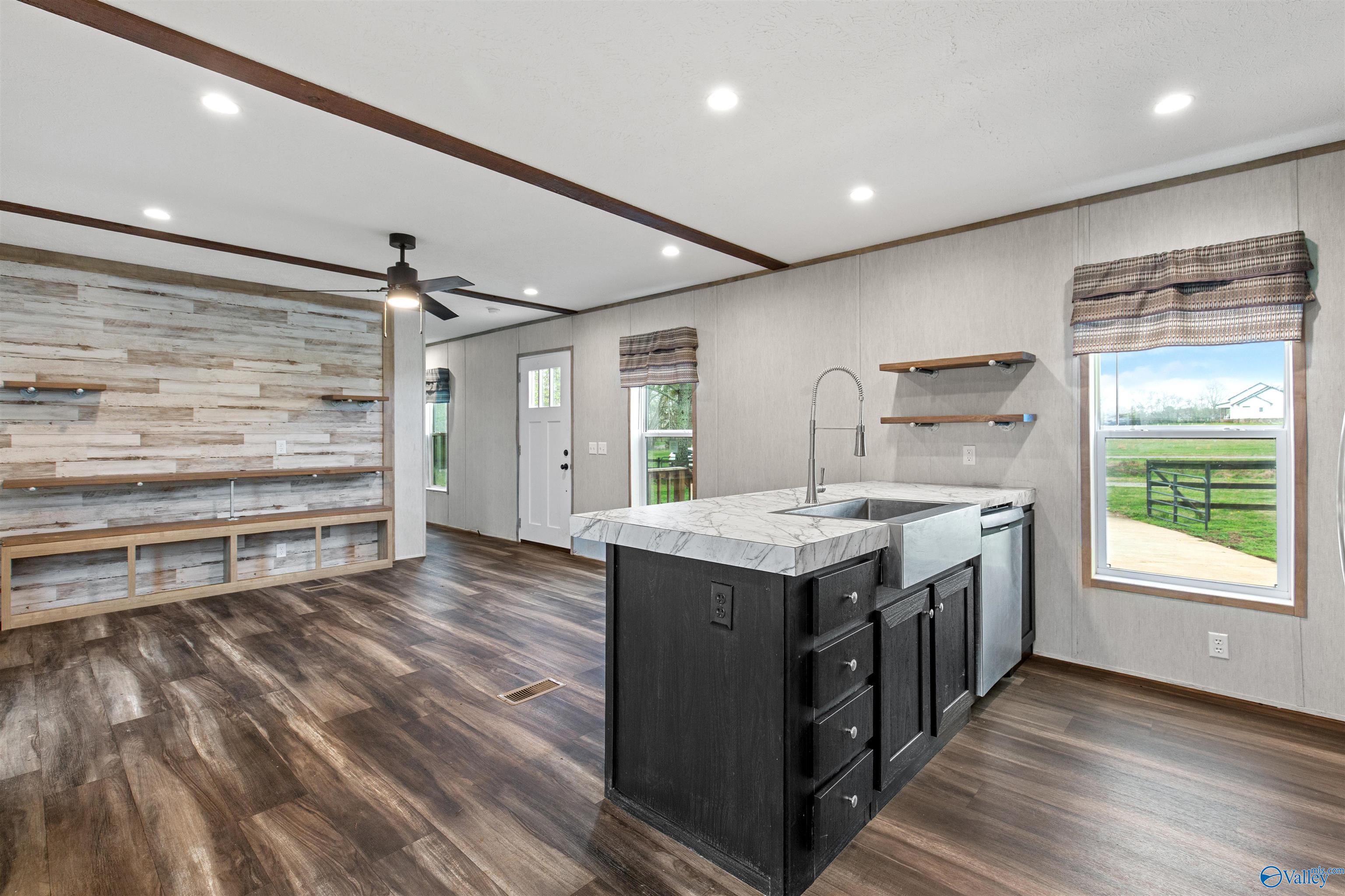 1038 New Market Road