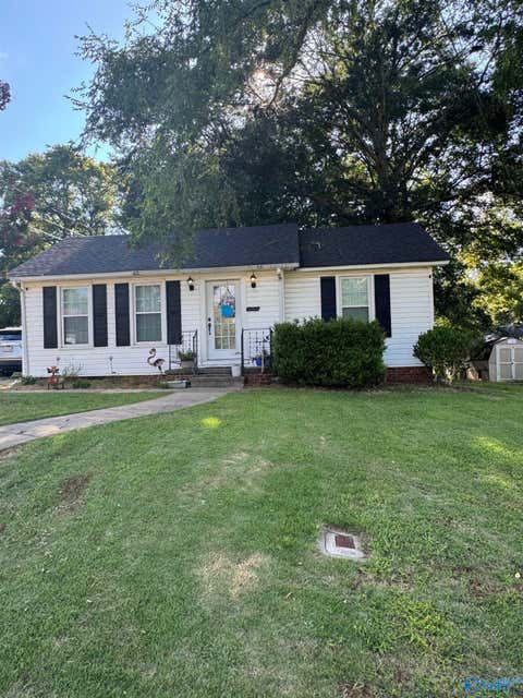 Homes For Sale - 75 East Street<br/> Moulton, AL 35650