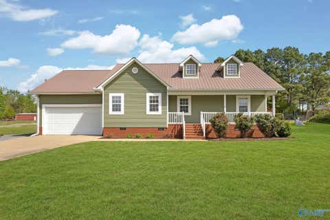 Homes For Sale - 108 Ledbetter Lane<br/> Geraldine, AL 35974