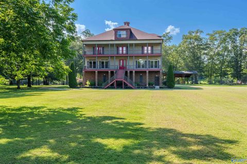 Homes For Sale - 135 Bluewater Landing Road<br/> Lauderdale County, Rogersville, AL 35652