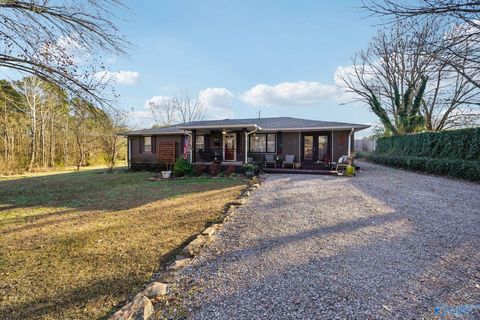 Homes For Sale - 1632 Jackson Street<br/> Cullman, AL 35055